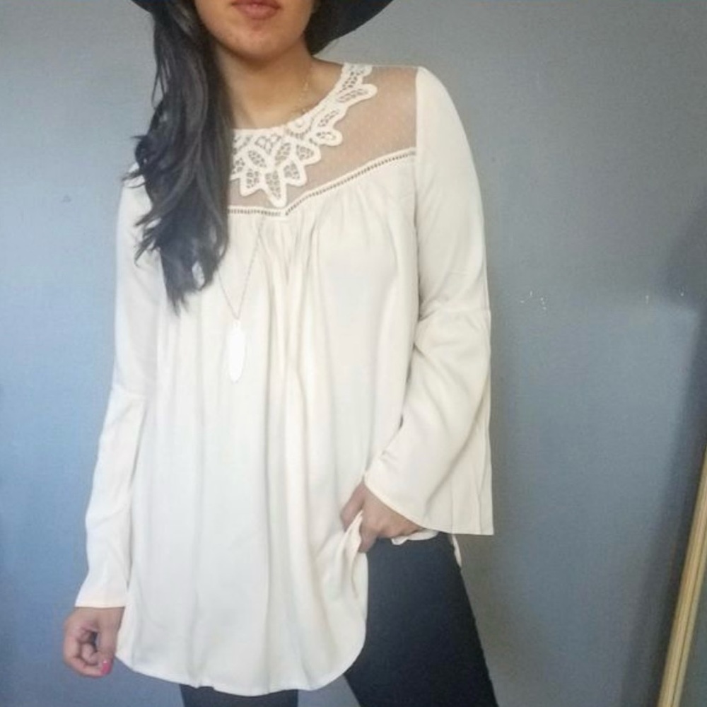 NWT flowy long sleeve lightweight blouse